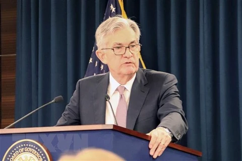 Chủ tịch Ngân hàng Dự trữ liên bang Mỹ (Fed) Jerome Powell phát biểu trong cuộc họp báo tại Washington D.C. (Ảnh: Kyodo/TTXVN) 