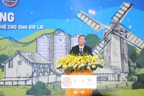 Ông Phùng Đức Tiến, Thứ trưởng Bộ NN&PTNT phát biểu tại lễ khởi công.(Nguồn: Vietnam+)