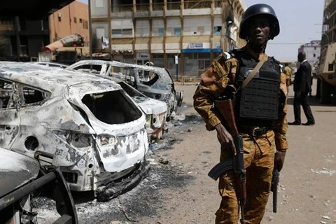 Hiện trường một vụ tấn công khủng bố ở Burkina Faso. (Nguồn: AP) 