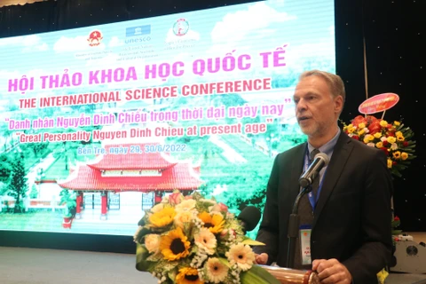Ngài Christian Manhart, Trưởng Đại diện UNESCO tại Việt Nam phát biểu tại Hội thảo. (Ảnh: Huỳnh Phúc Hậu/TTXVN)