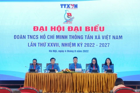 Đoàn chủ tịch chủ trì Đại hội. (Ảnh: Tuấn Đức/TTXVN) 