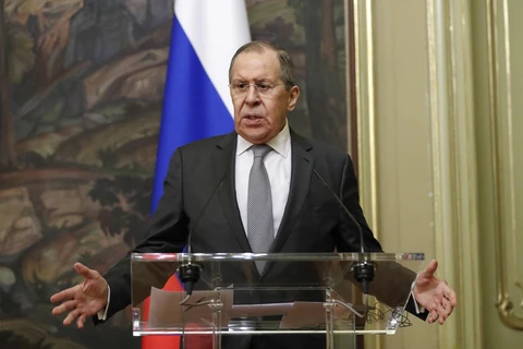  Ngoại trưởng Sergei Lavrov phát biểu tại một cuộc họp báo ở Moskva, Nga. (Ảnh: AFP/TTXVN)