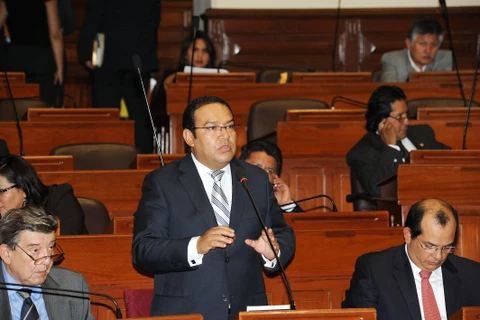 Bộ trưởng Quốc phòng Peru Alberto Otárola (Nguồn: AP)