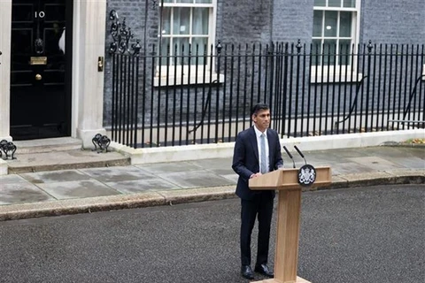 Thủ tướng Anh Rishi Sunak phát biểu tại London. (Ảnh: THX/TTXVN)