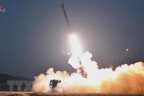 Triều Tiên phóng nhiều tên lửa hành trình ra biển Nhật Bản
