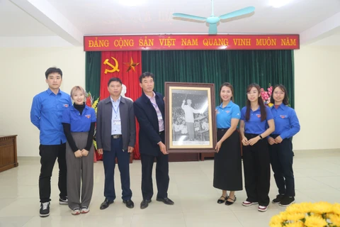 Hành trình “Đến với địa chỉ đỏ” của Tuổi trẻ Thông tấn xã Việt Nam