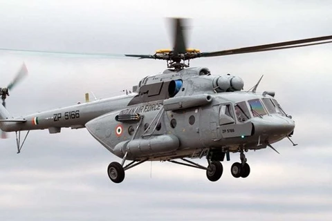  Ấn Độ: Trực thăng quân sự hạ cánh khẩn cấp, 1 người thiệt mạng