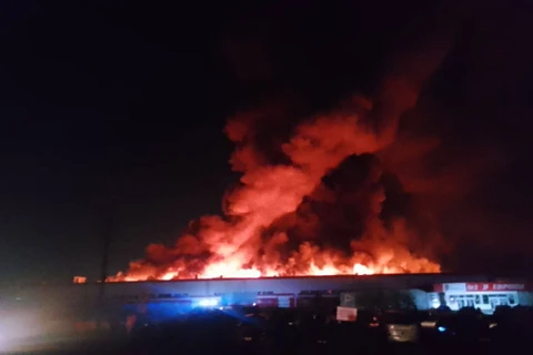 Cháy lớn tại nhà máy Ferroni-Togliatti ở miền Nam nước Nga
