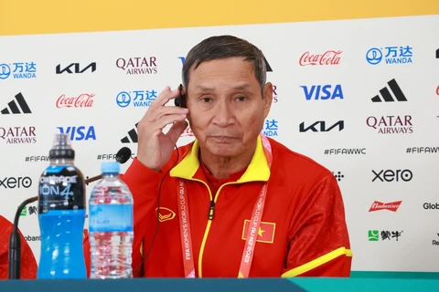 Huấn luyện viên Mai Đức Chung thừa nhận "đội đã thua vì chủ quan"