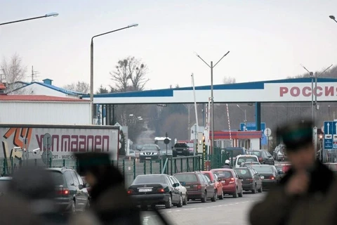 Ba Lan chính thức cấm phương tiện đăng ký ở Nga nhập cảnh
