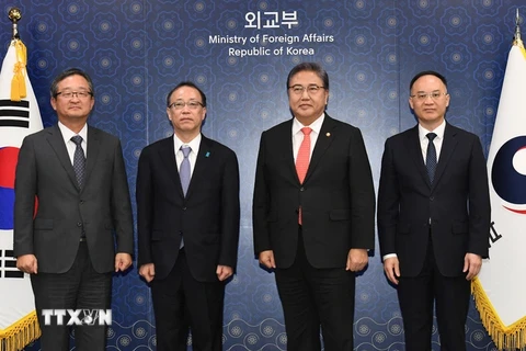 Hàn-Trung-Nhật hội đàm cấp cao bàn về thượng đỉnh ba bên