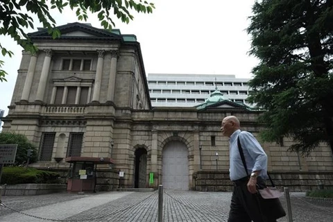 Ngân hàng Trung ương Nhật Bản bất ngờ mua trái phiếu nội địa