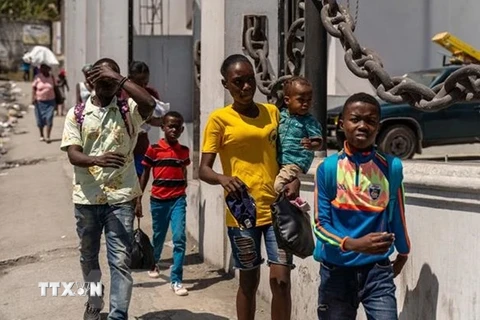 Bệnh viện tại thủ đô Port-au-Prince phải sơ tán do bạo lực băng nhóm