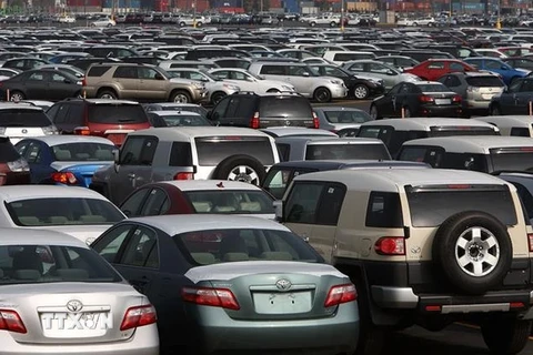 Xe ôtô của Toyota Nhật Bản tại trung tâm phân phối xe của hãng ở cảng Long Beach, Mỹ. (Ảnh: Getty Images/TTXVN) 