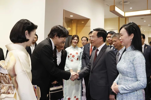 Chủ tịch nước Võ Văn Thưởng và Phu nhân cùng Hoàng Thái tử Akishino và Công nương tại Lễ kỷ niệm 50 năm thiết lập quan hệ ngoại giao Việt Nam-Nhật Bản. (Ảnh: Thống Nhất/TTXVN)