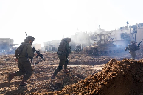 Binh sỹ Israel tiến hành chiến dịch quân sự tại Dải Gaza ngày 23/1/2024. (Ảnh: AFP/TTXVN)