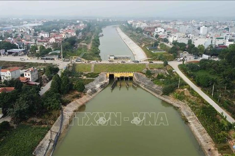 Sông Bắc Hưng Hải. (Nguồn: TTXVN)