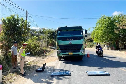 Lực lượng Cảnh sát Giao thông Công an tỉnh Đắk Lắk. (Ảnh: TTXVN phát) 