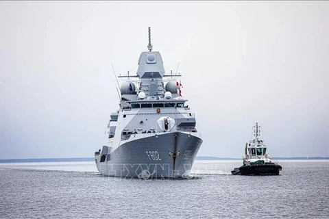  Chú thích ảnh Nhóm tàu tác chiến Hải quân số 1 (SNMG1) của Tổ chức Hiệp ước Bắc Đại Tây Dương (NATO) tới biển Baltic để tham gia tập trận với các nước đối tác, ngày 14/4/2022. (Ảnh: Aleksander Espenberg/mil.ee/TTXVN) 