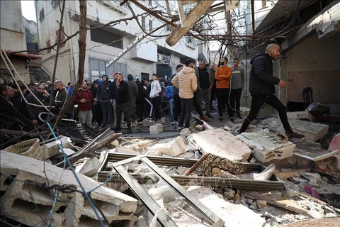 Những ngôi nhà bị phá hủy trong vụ đụng độ tại trại tị nạn Jenin ở Bờ Tây. (Ảnh: THX/TTXVN)