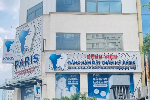 Bệnh viện Răng Hàm Mặt Thẩm mỹ Paris (có địa chỉ tại 84A, Bà Huyện Thanh Quan, Phường 9, Quận 3). (Nguồn: Báo Thanh Niên)