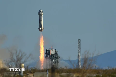 Tên lửa đẩy New Shepard của Blue Origin. (Ảnh: AFP/TTXVN) 