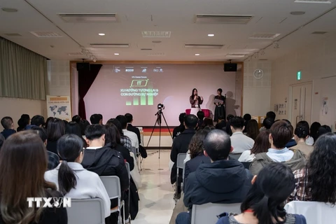 Sự kiện “VPJ Career Forum: IT - Xu hướng tương lai & Con đường sự nghiệp” diễn ra tại Tokyo, Nhật Bản. (Ảnh: Xuân Giao/TTXVN)