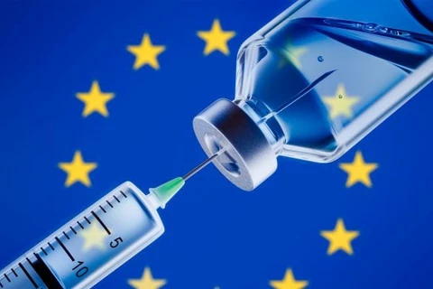 Các chuyên gia khuyến cáo rằng khi chưa đạt đủ 80% dân số được tiêm chủng để có thể miễn dịch cộng đồng thì các nguy cơ vẫn hiệu hữu. (Nguồn: European Pharmaceutical Review)