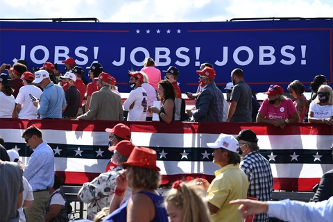 Tốc độ tăng trưởng việc làm tại Mỹ không như kỳ vọng. Trong tháng Tư, chỉ có 266.000 việc làm mới được tạo ra. (Nguồn: The Economic Times)