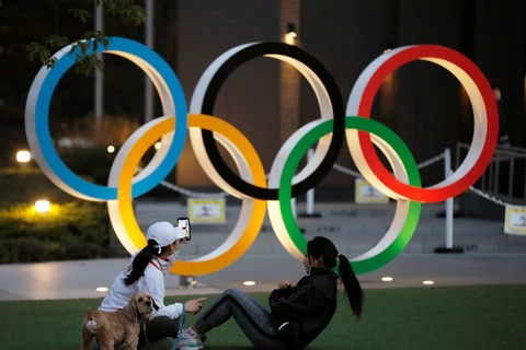 Việc tiêm chủng vaccine phòng COVID-19 cho các vận động viên tham dự Olympic Tokyo sẽ bắt đầu từ ngày 1/6 tới. (Nguồn: japantimes.co.jp)