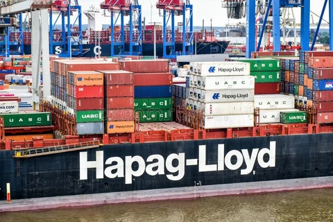Hapag-Lloyd vận hành đội tàu 241 container với tổng năng lực vận chuyển 1,7 triệu TEU. (Nguồn: dreamstime.com)