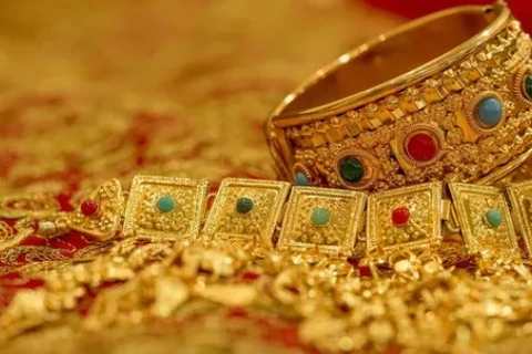 Trang sức vàng và đá quý được bày bán một cửa hàng ở Ấn Độ, ngày 15/7/2021. (Nguồn: hindustantimes.com)