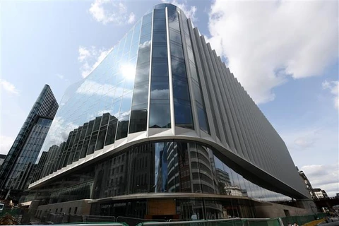 Trụ sở ngân hàng đầu tư Goldman Sachs của Mỹ ở trung tâm thủ đô London (Anh). (Ảnh: AFP/TTXVN)