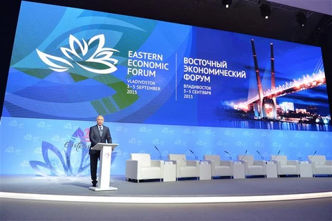 Phát biểu tại phiên họp toàn thể của EEF 2021 diễn ra tại thành phố Vladivostosk, Tổng thống Nga Vladimir Putin khẳng định Nga sẵn sàng hợp tác cùng có lợi với tất cả các nước khu vực châu Á-Thái Bình Dương và ưu tiên phát triển khu vực Viễn Đông của nước