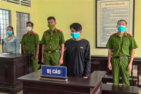Bị cáo Phạm Minh Nhật Trung tại tòa. (Ảnh: TTXVN)