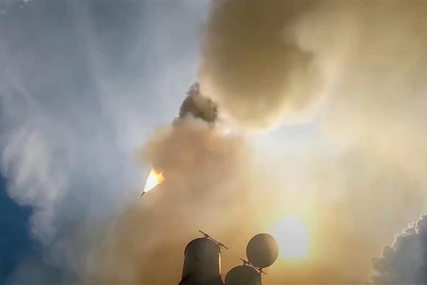 Hệ thống phòng thủ S-500 tại cuộc tập trận bắn đạn thật ở Kapustin Yar (Nga), ngày 20/7/2021. (Ảnh: AFP/TTXVN)