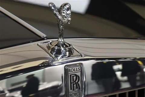 Biểu tượng của hãng xe Rolls Royce. (Ảnh: AFP/TTXVN)
