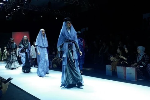 Một cuộc trình diễn thời trang Hồi giáo. (Nguồn: suara.com)