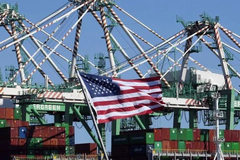 Các container hàng hóa tại cảng Long Beach ở California (Mỹ). (Nguồn: ft.com)
