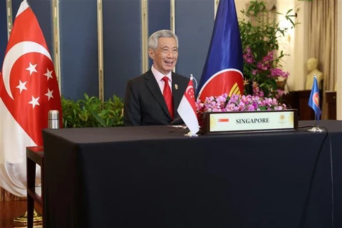 Thủ tướng Singapore Lý Hiển Long dự Hội nghị cấp cao ASEAN theo hình thức trực tuyến, ngày 26/10/2021. (Ảnh: AFP/TTXVN)