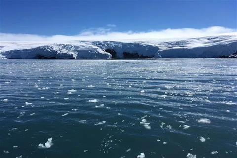 Băng trôi trên sông băng Collins ở Nam Cực, hồi năm 2018. (Ảnh: AFP/TTXVN)