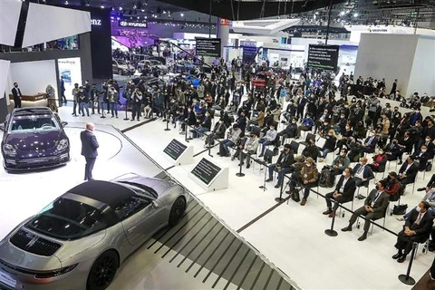 Gian trưng bày của hãng xe Porsche tại Triển lãm Ôtô Seoul 2021. (Ảnh: Anh Nguyên/TTXVN)