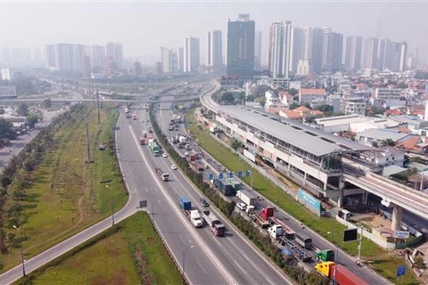 Tính đến ngày 20/12/2021, Thành phố Hồ Chí Minh có 10.441 dự án đầu tư nước ngoài còn hiệu lực với tổng vốn đăng ký 49,47 tỷ USD. (Ảnh: Trung Tuyến/TTXVN)