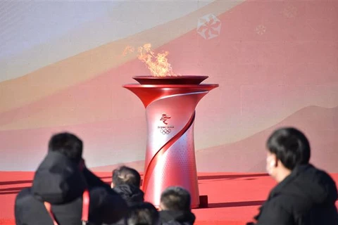 Ngọn đuốc Olympic tại Bắc Kinh (Trung Quốc), ngày 2/2/2022. (Ảnh: THX/TTXVN)