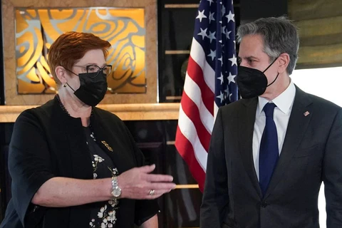 Ngoại trưởng Mỹ Antony Blinken gặp người đồng cấp Australia Marise Payne tại Hội nghị Ngoại trưởng nhóm Đối thoại An ninh Bộ tứ ở Melbourne ngày 11/2/2022. (Nguồn: reuters.com)