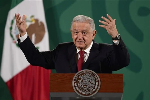 Tổng thống Mexico Andres Manuel Lopez Obrador trong cuộc họp báo tại Mexico City, ngày 8/10/2021. (Ảnh: AFP/TTXVN)