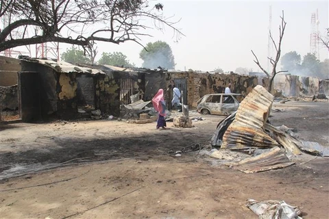 Hiện trường một vụ tấn công tại Auno (Nigeria), ngày 10/2/2020. (Ảnh: AFP/TTXVN)