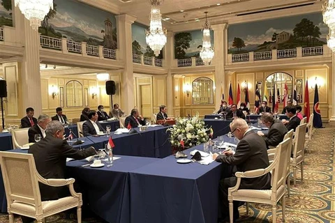 Bộ trưởng Ngoại giao các nước ASEAN họp rà soát công tác chuẩn bị cho Hội nghị Cấp cao đặc biệt ASEAN-Hoa Kỳ, ngày 11/5/2022 (theo giờ địa phương), tại Washington D.C. (Ảnh: TTXVN)