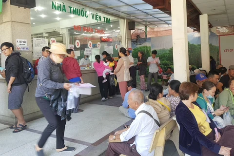 Bệnh nhân đến khám, chữa bệnh tại Viện Tim Thành phố Hồ Chí Minh. (Nguồn: thanhnien.vn)