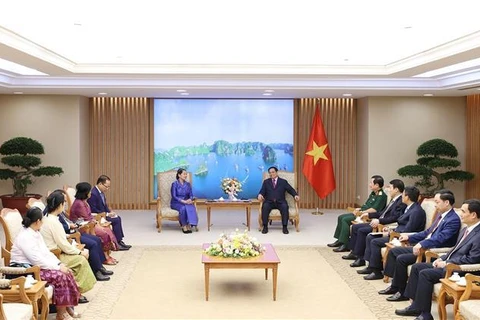 Thủ tướng Phạm Minh Chính tiếp Phó Thủ tướng Campuchia Men Sam An. Ảnh: Dương Giang – TTXVN 